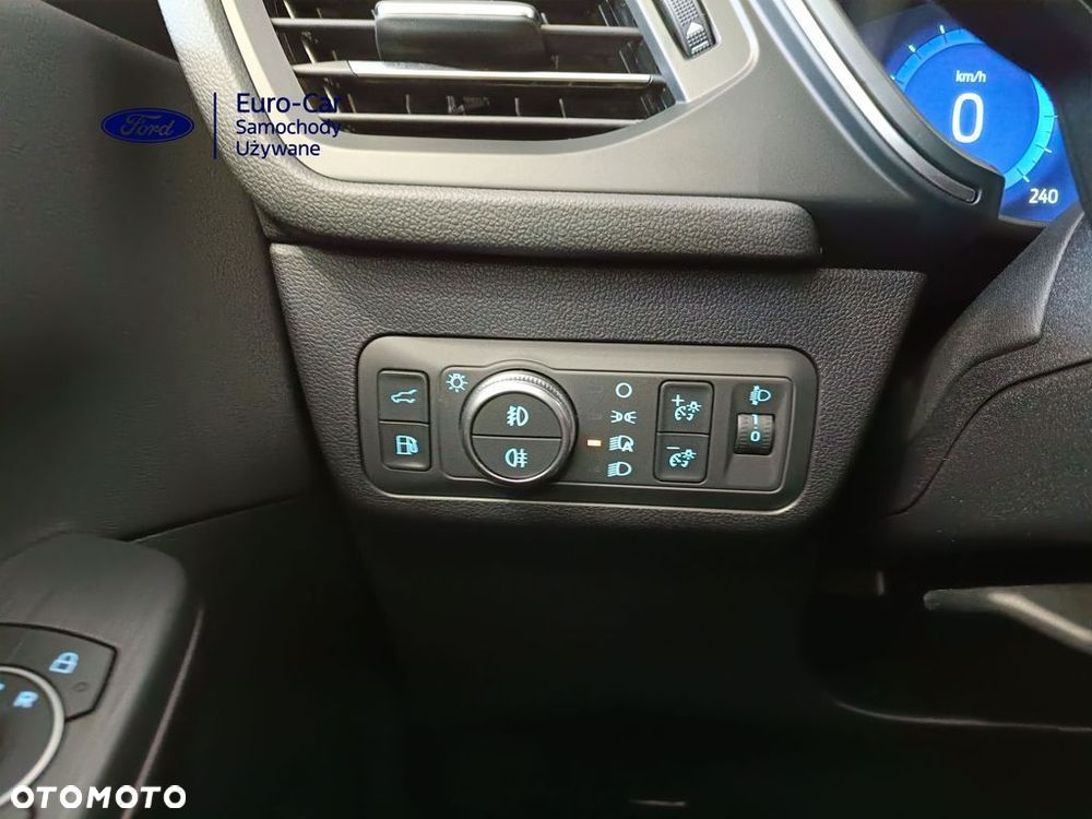 Ford Kuga - 17