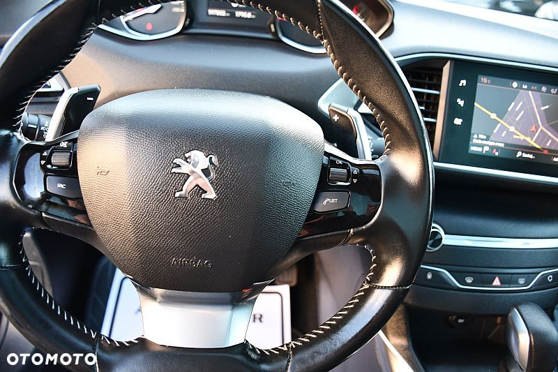 Peugeot 308 BlueHDi 130 EAT8 Stop & Start Allure Pack - 18