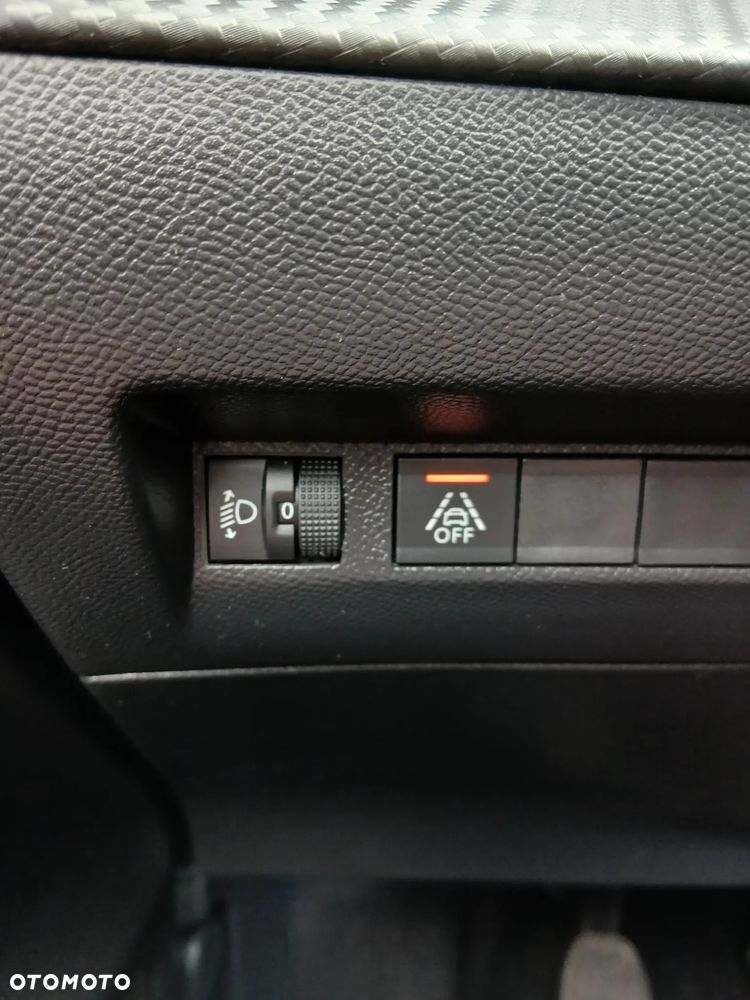 Peugeot 208 1.2 PureTech Allure Pack S&S - 17