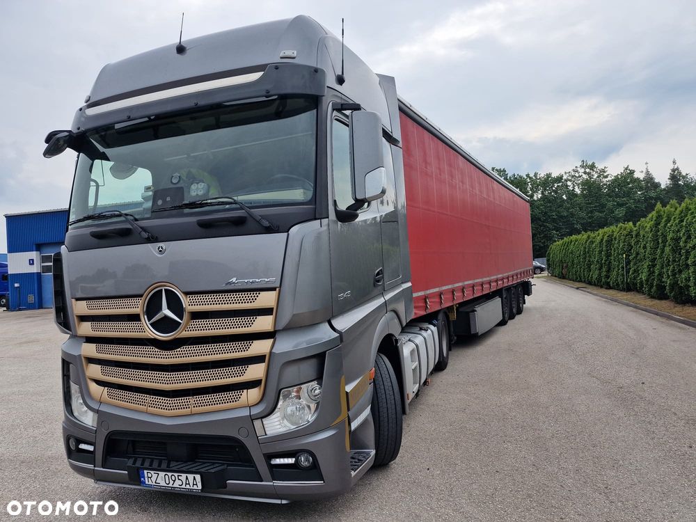 Mercedes-Benz Actros - 1