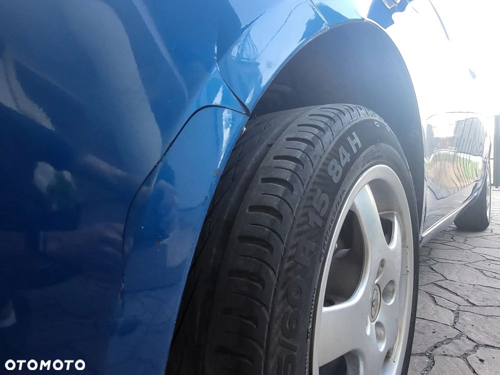 Toyota Yaris 1.0 Luna A/C - 11