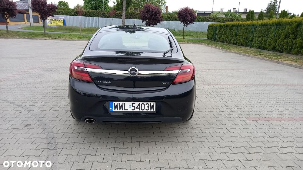 Opel Insignia - 8