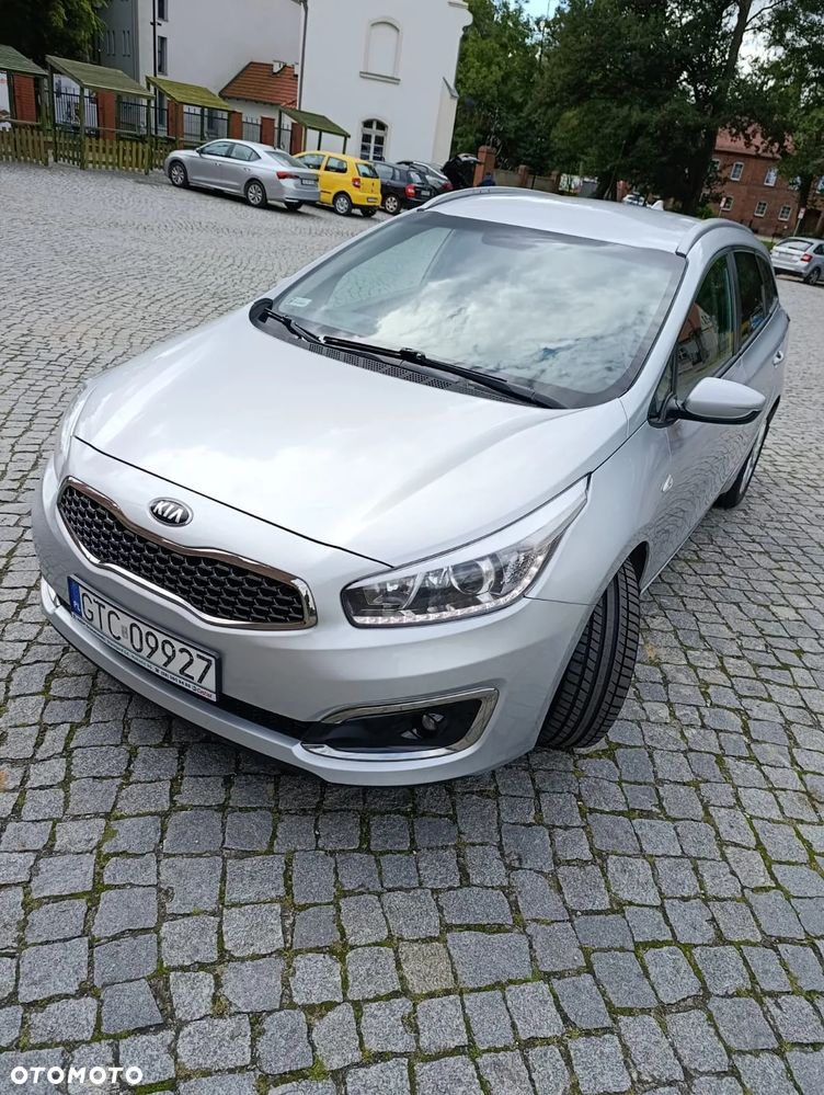 Kia Ceed Cee'd 1.6 CRDi GT Line - 3