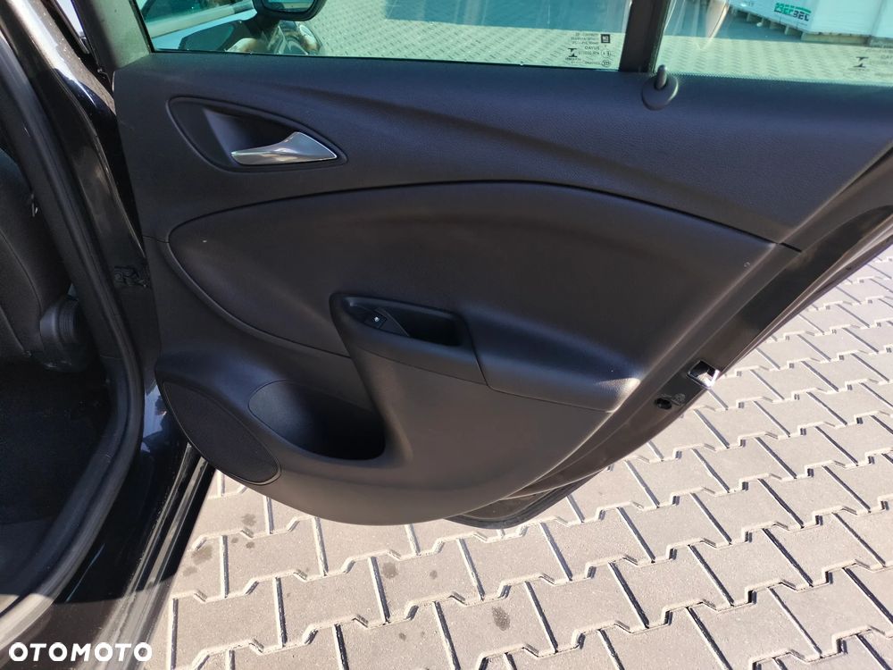 Opel Astra 1.6 D (CDTI) Automatik Business - 17