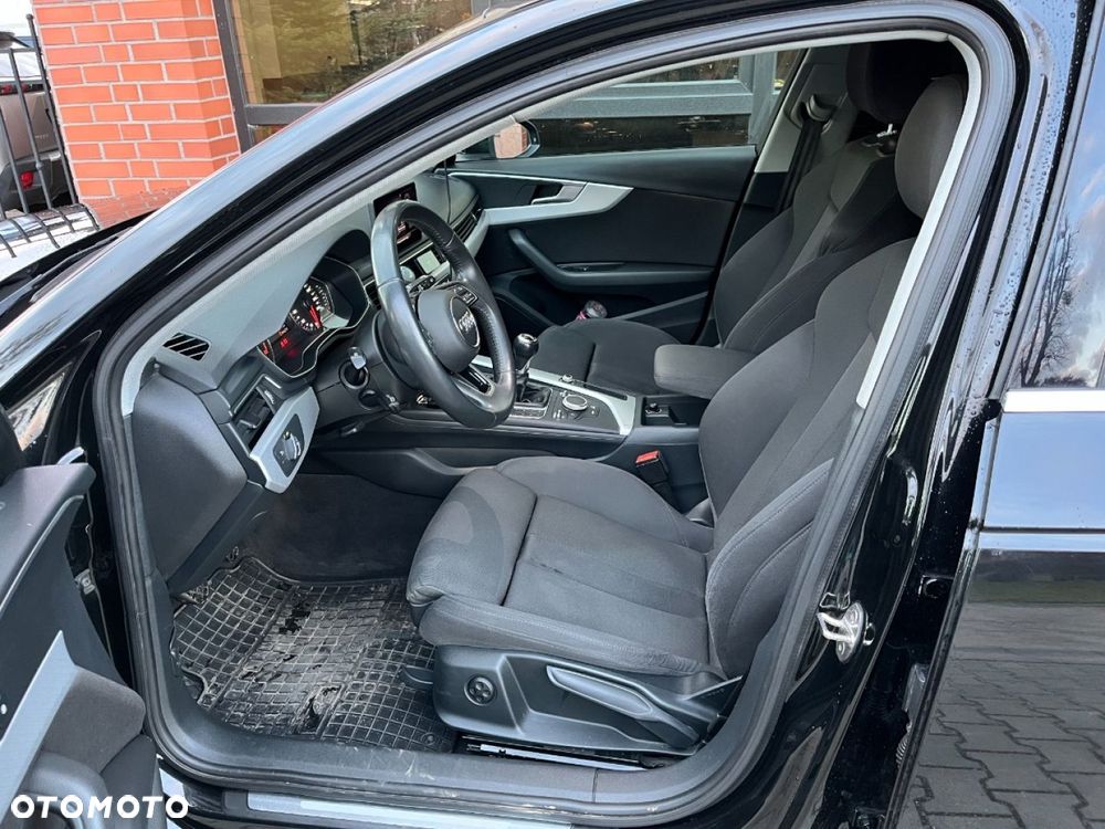 Audi A4 Avant 2.0 TDI - 28