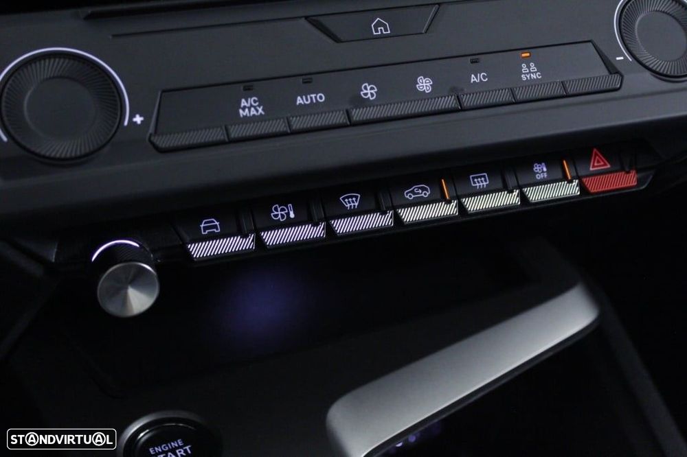 Peugeot 408 1.2 Hybrid Allure e-DCS6 - 29