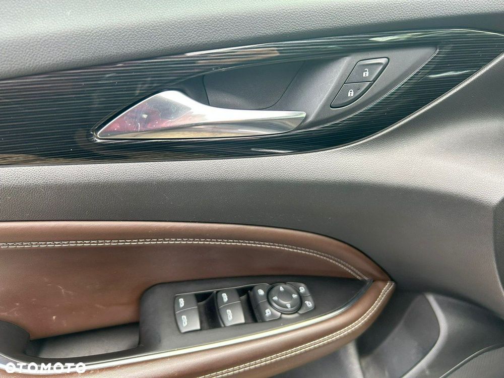 Opel Insignia - 21