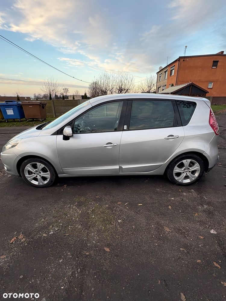Renault Scenic - 2