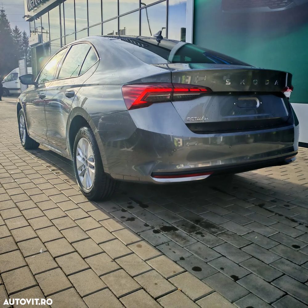 Skoda Octavia 2.0 TDI DSG Selection - 7