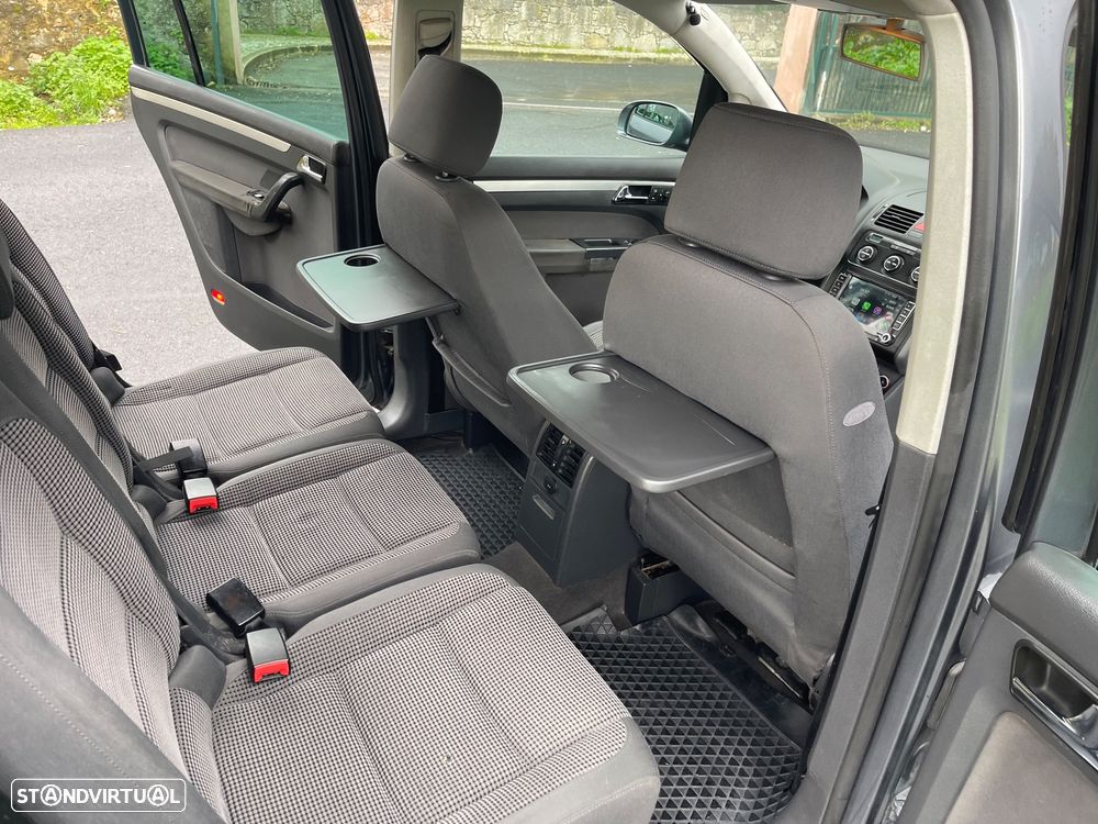 VW Touran 2.0 TDI Highline EC 7L - 14