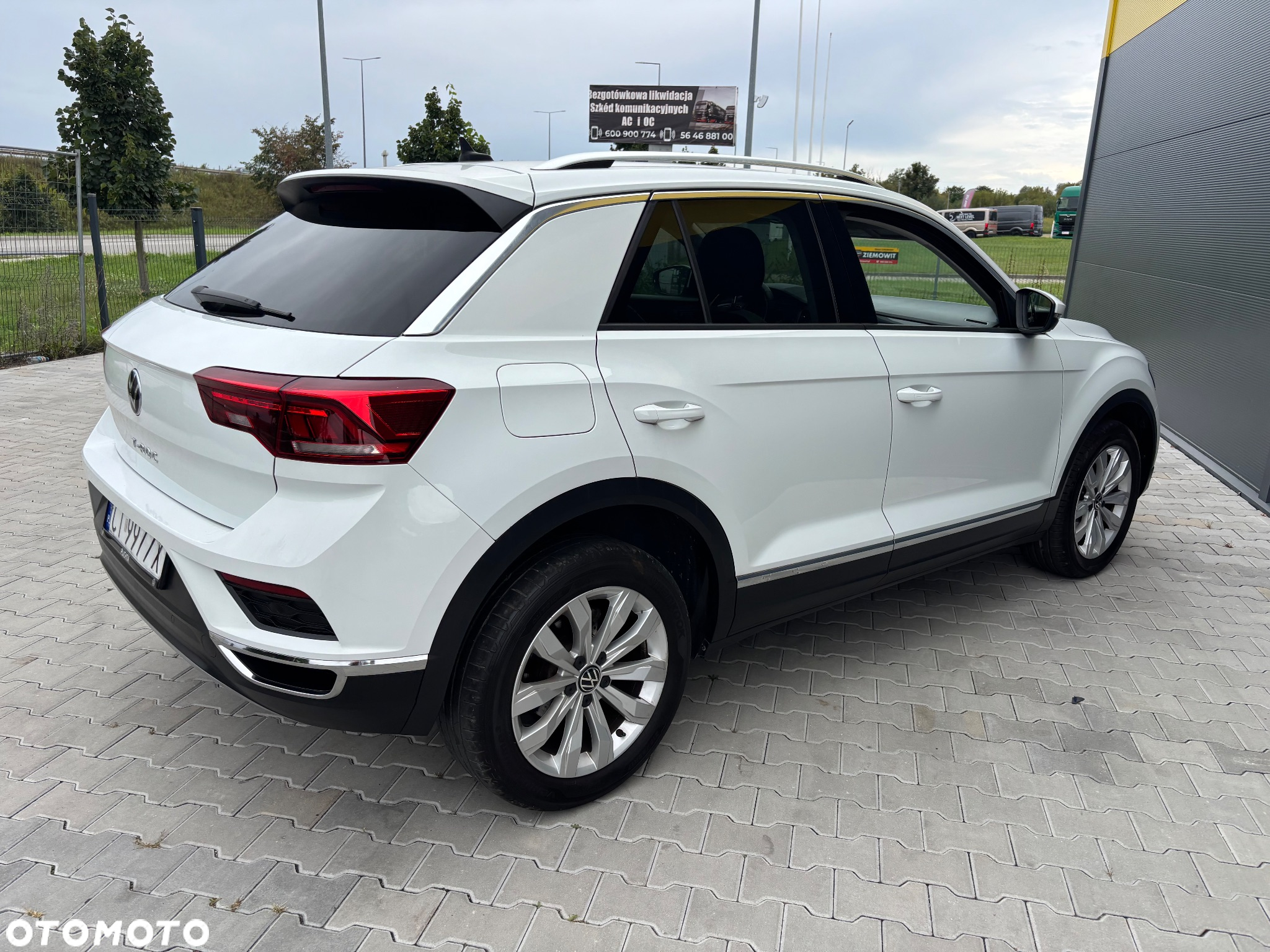 Volkswagen T-Roc 1.5 TSI Final Edition - 2