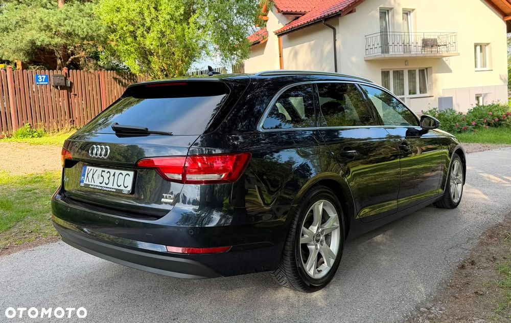 Audi A4 Avant 2.0 TDI ultra S tronic design - 8