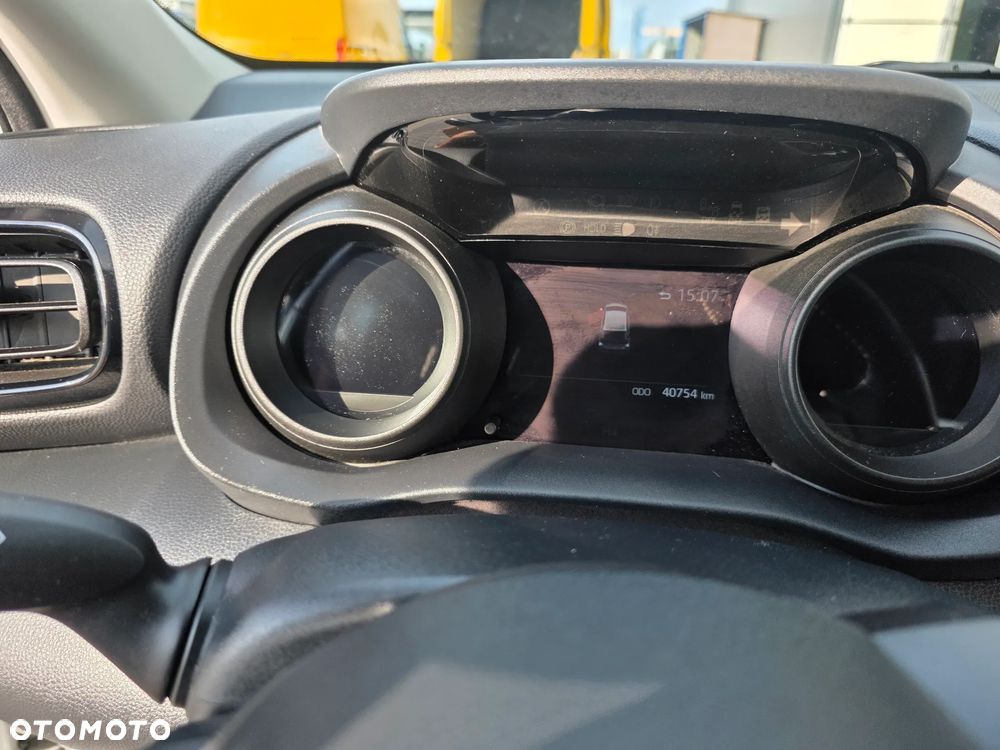 Toyota Yaris 1.5 Executive CVT - 19