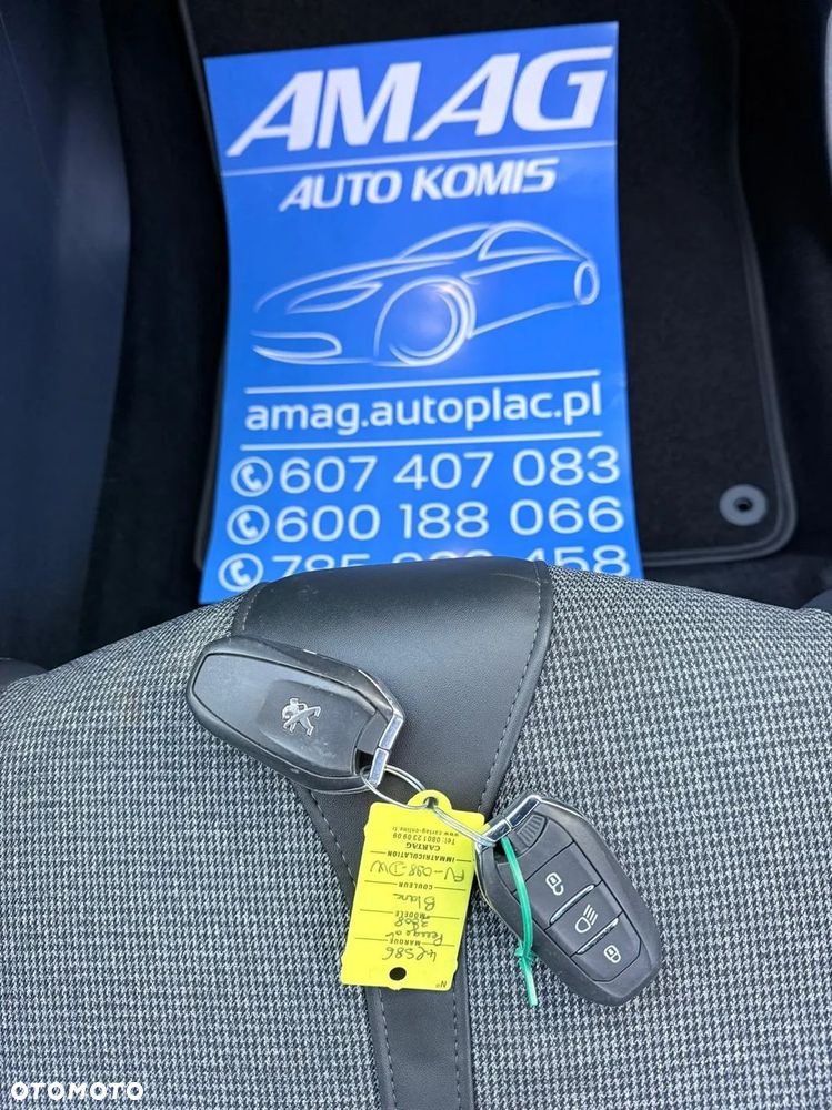 Peugeot 3008 1.6 PureTech Hybrid PHEV Allure S&S EAT8 - 29