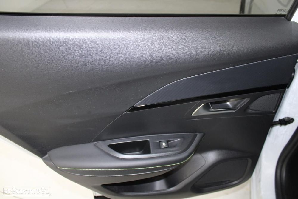 Peugeot e-2008 54 kWh GT - 14