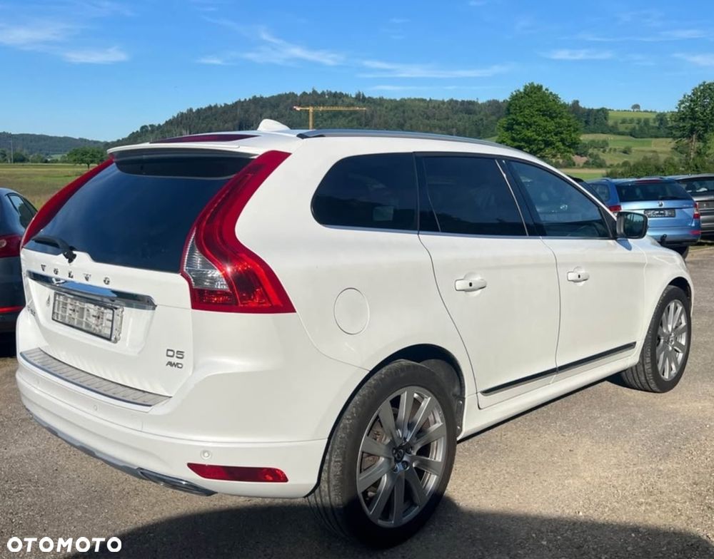 Volvo XC 60 D5 AWD Summum - 2