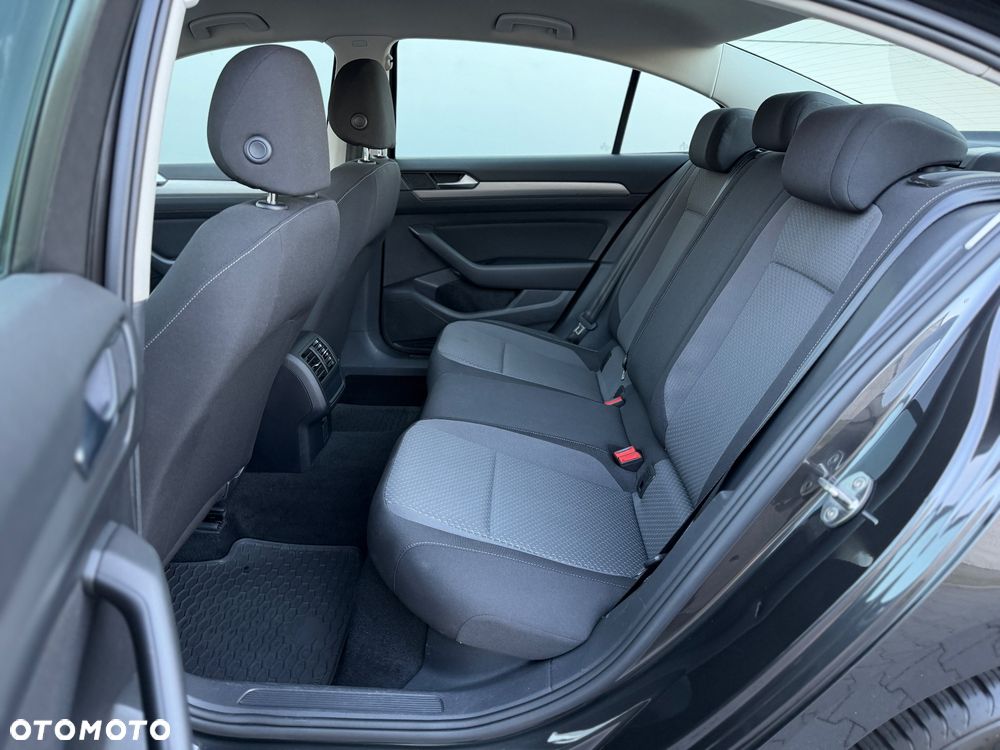 Volkswagen Passat 1.5 TSI EVO Business - 39