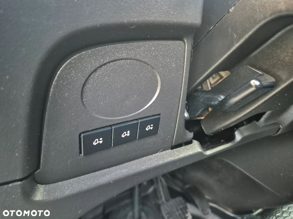Iveco DAILY 40C18 FIRANKA HIMATIC KLIMA LEDY WINDA PNEUMATYKA - 26