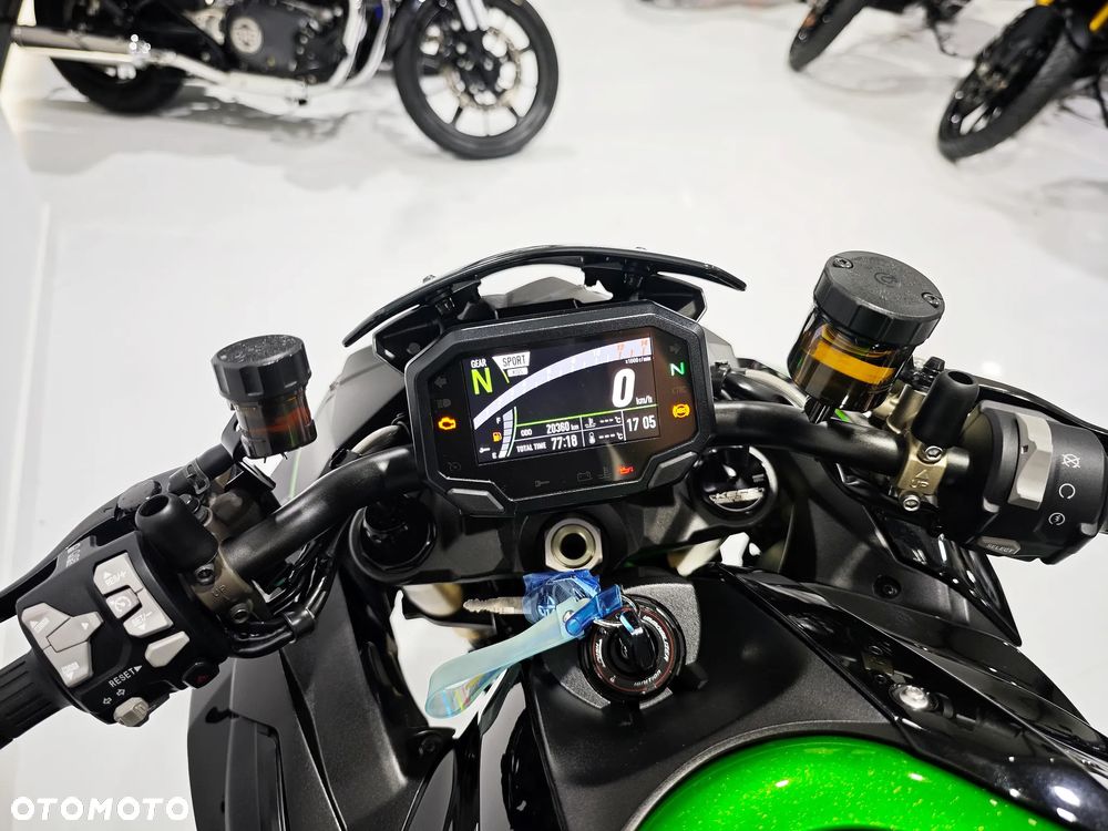 Kawasaki H2 - 5