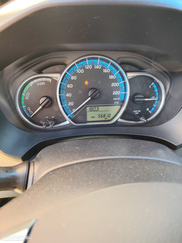 Toyota Yaris 1.5 HSD Comfort+P.Style - 7