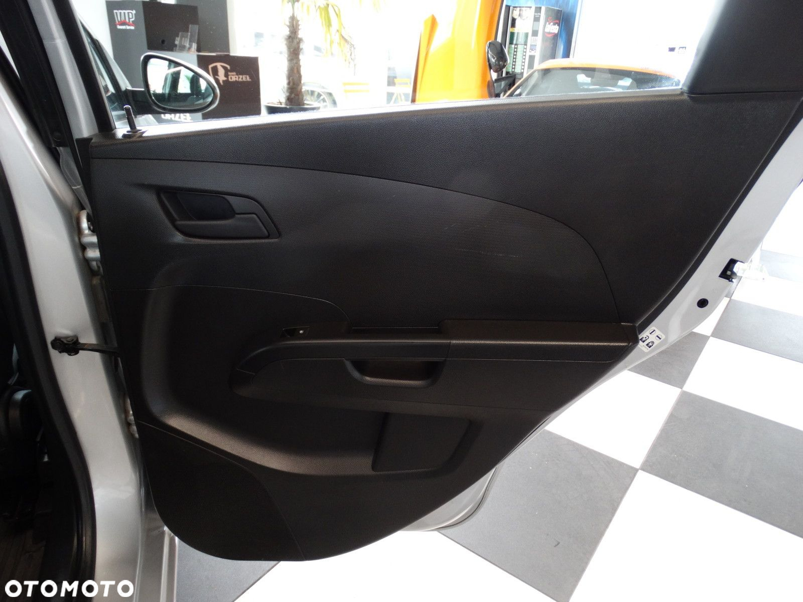 Chevrolet Aveo - 14