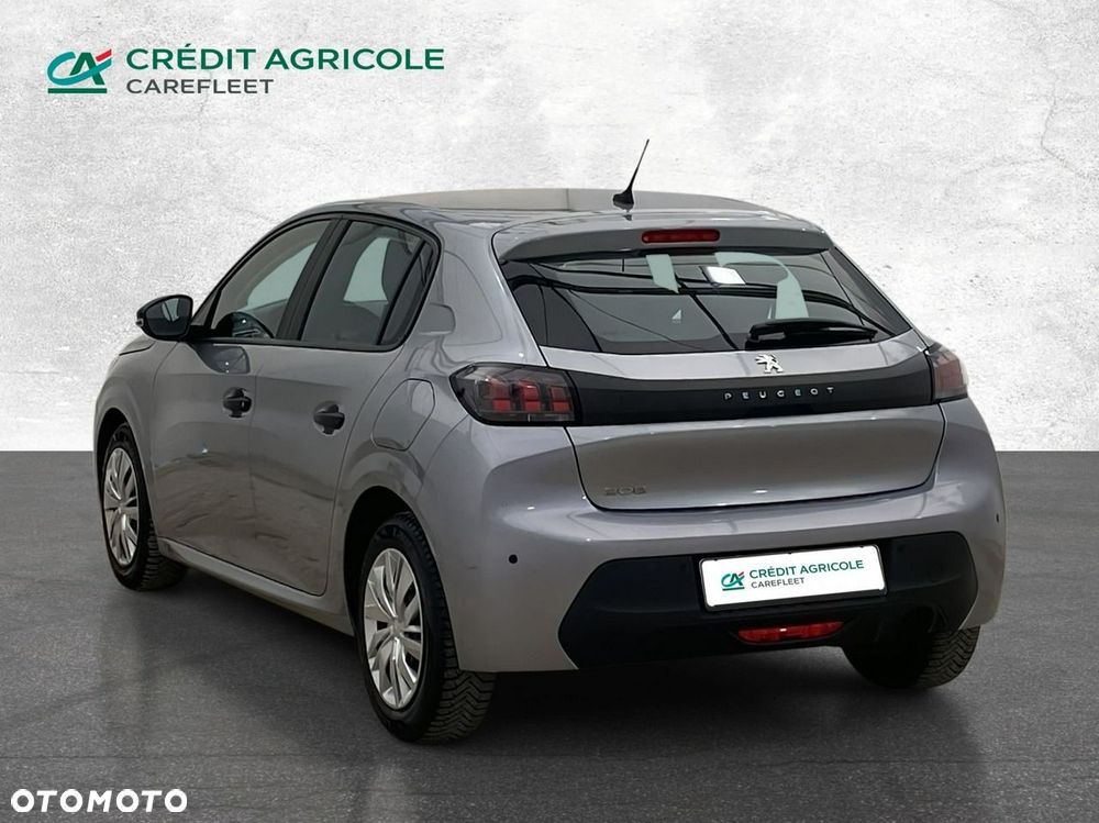 Peugeot 208 - 8