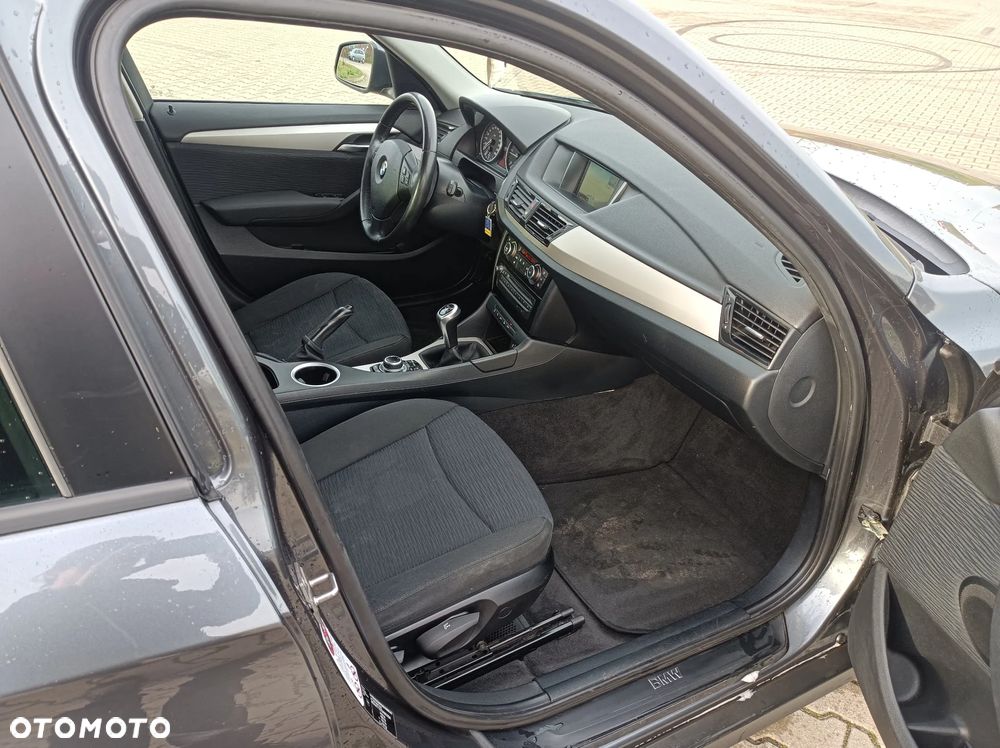 BMW X1 xDrive18d xLine - 34