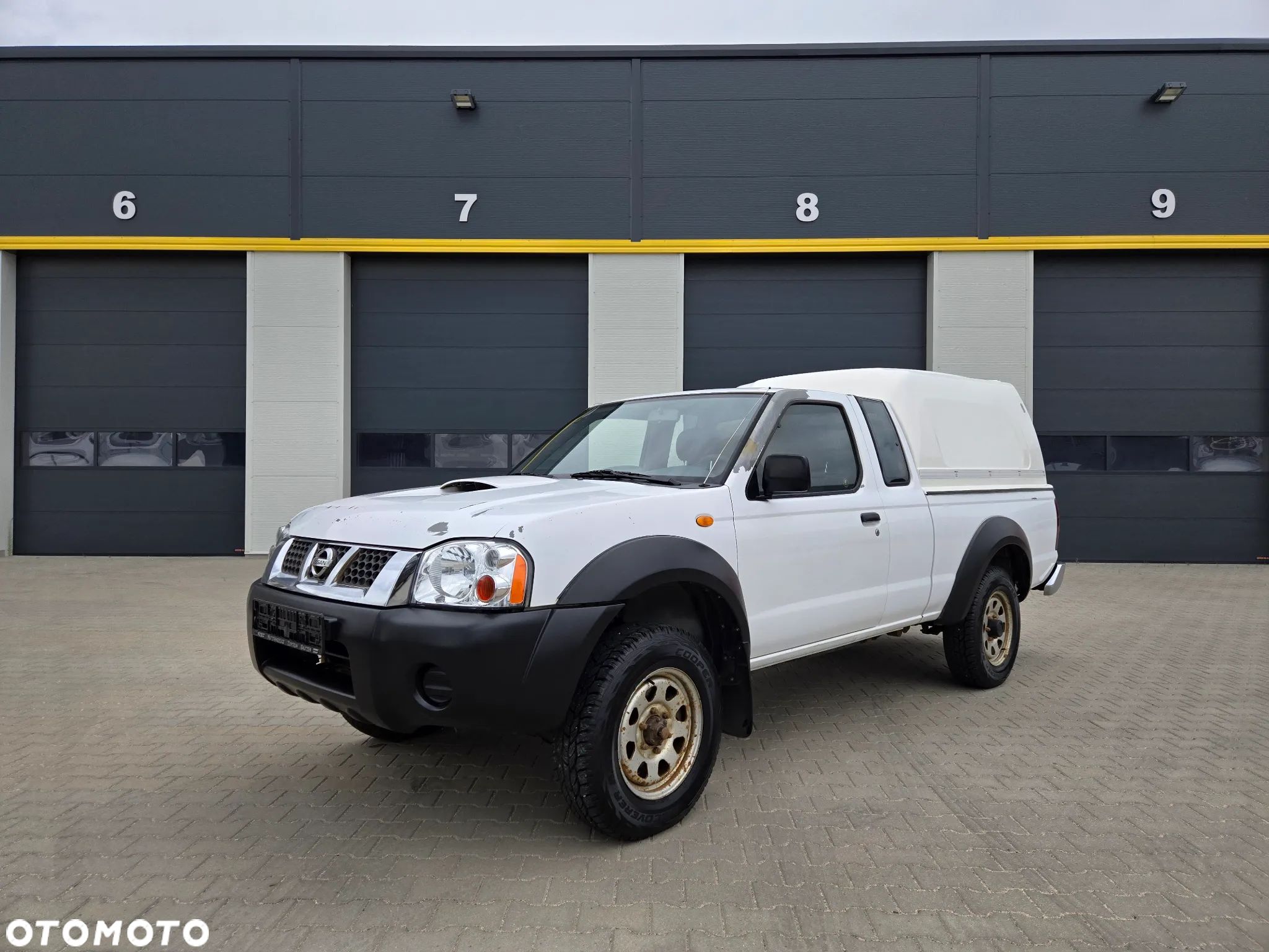 Nissan Pickup 2.5 TDi Base - 1
