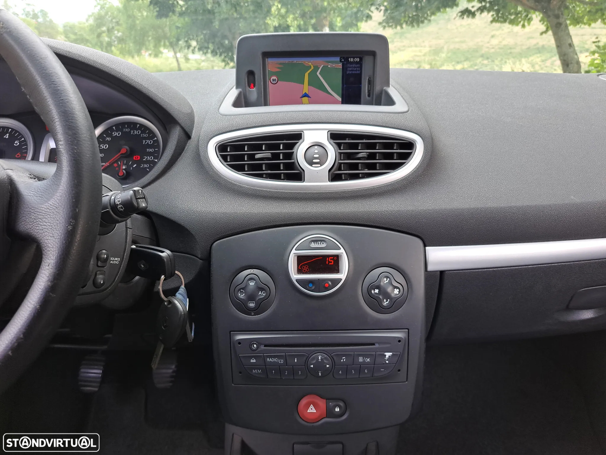 Renault Clio Break 1.2 16V Fairway - 17