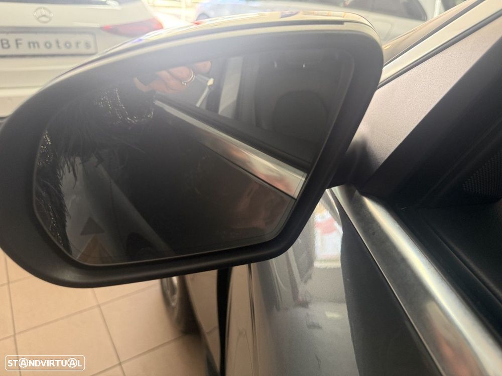 Mercedes-Benz GLC 250 d AMG Line 4-Matic - 24