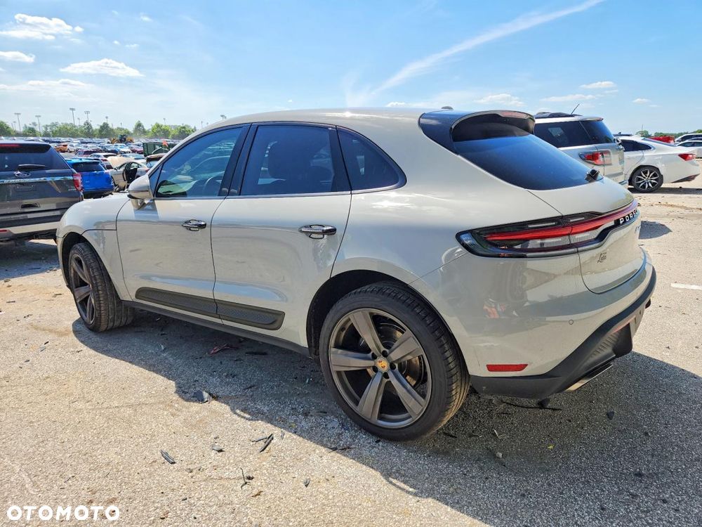 Porsche Macan Standard - 2