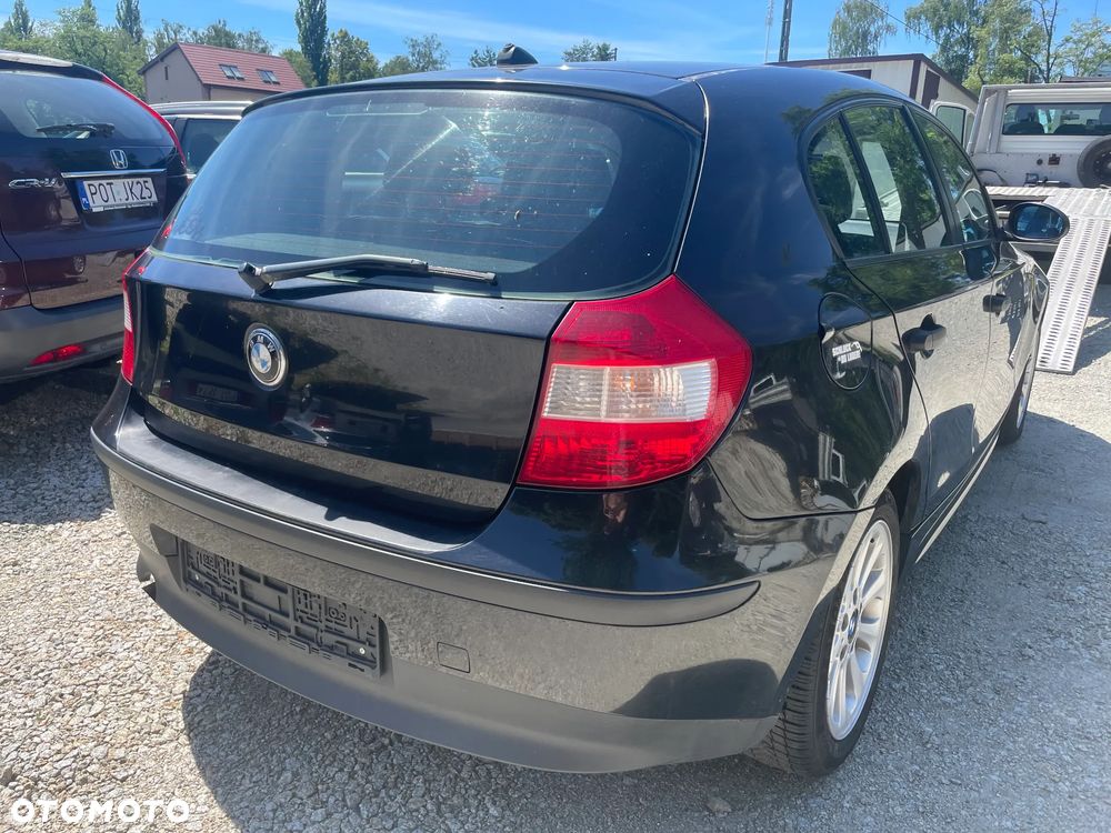 BMW Seria 1 116i - 4