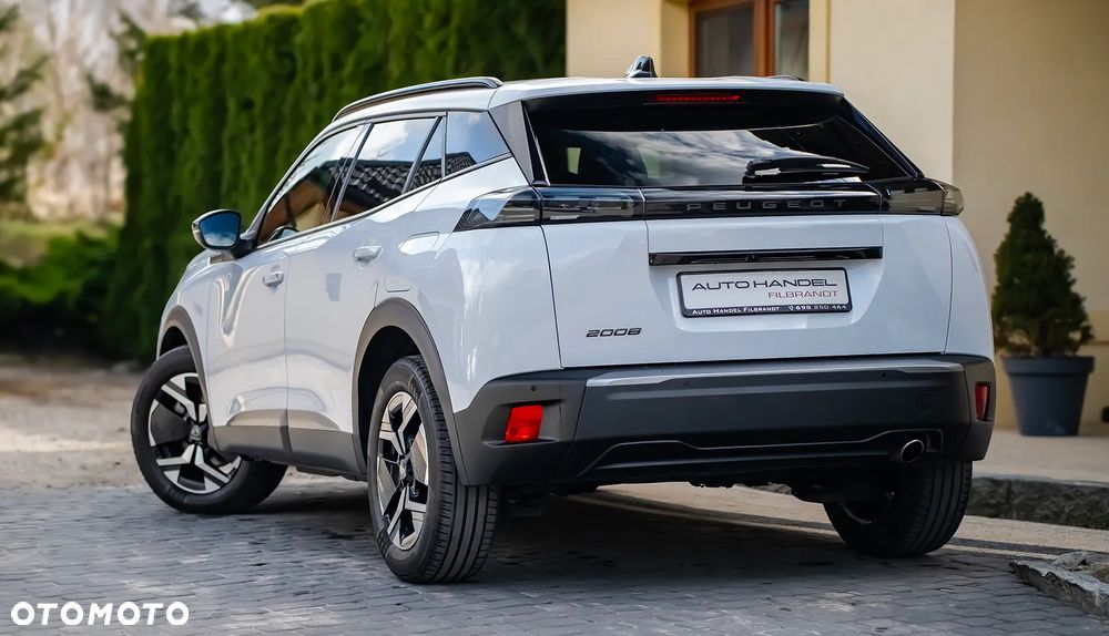 Peugeot 2008 1.5 BlueHDi Allure Pack S&S EAT8 - 21
