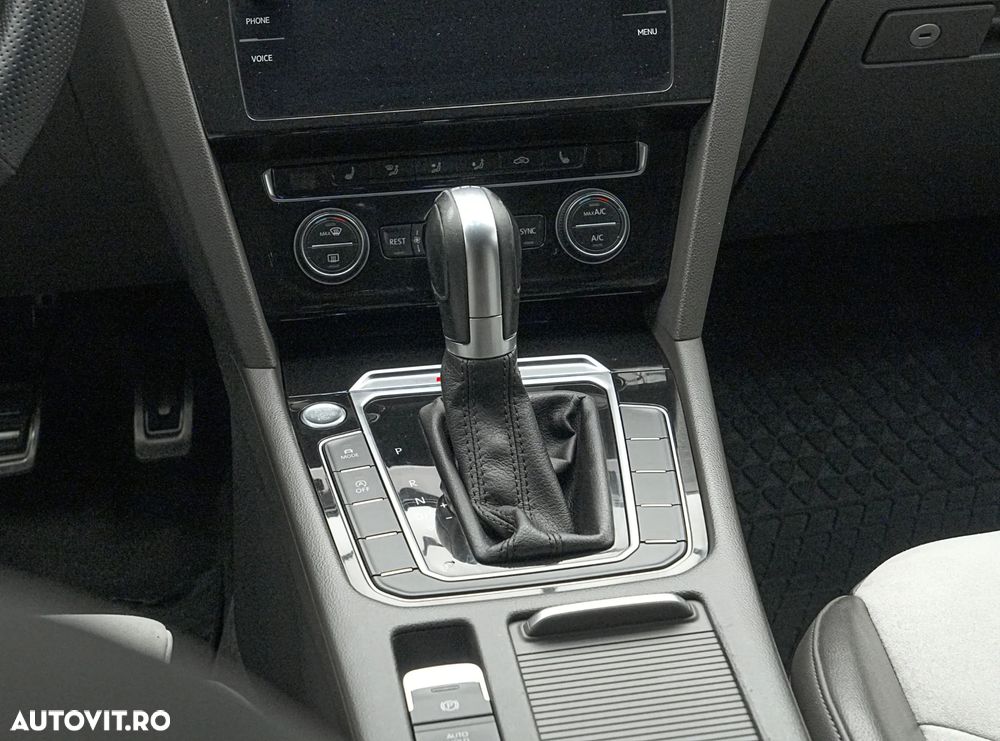 Volkswagen Arteon 2.0 TDI SCR 4Motion DSG Elegance - 18
