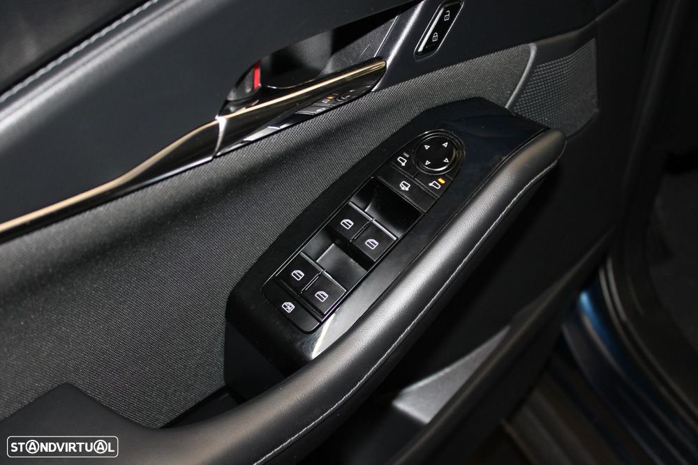 Mazda CX-30 2.0 Sky-G Evolve i-Active - 24