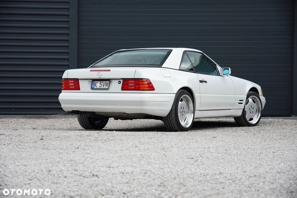 Mercedes-Benz SL - 23