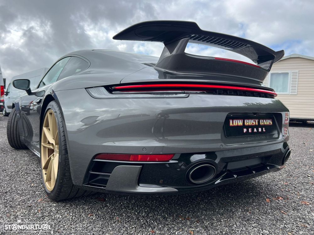 Porsche 911 Série F - 23