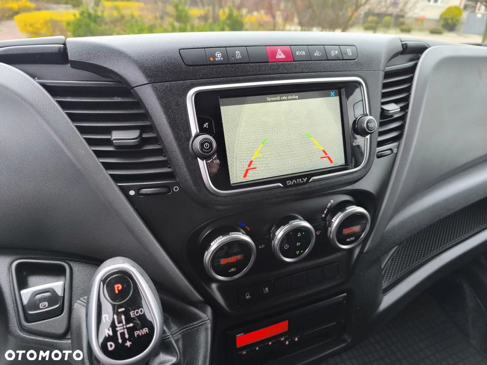 Iveco Daily 70C21, Automat, Sypialnia Tylna, 2 Łóżka, 15 Palet, Firana! - 26