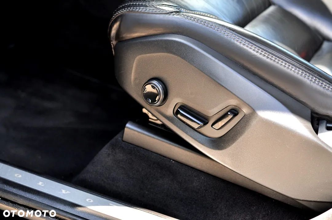 Volvo XC 90 D5 AWD Inscription 7os - 17
