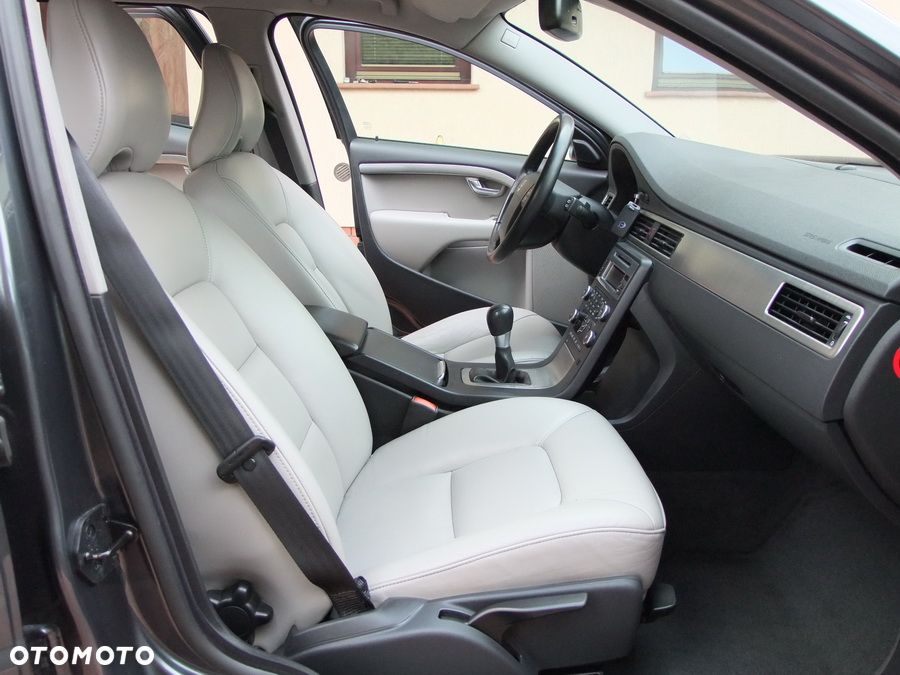 Volvo V70 - 16