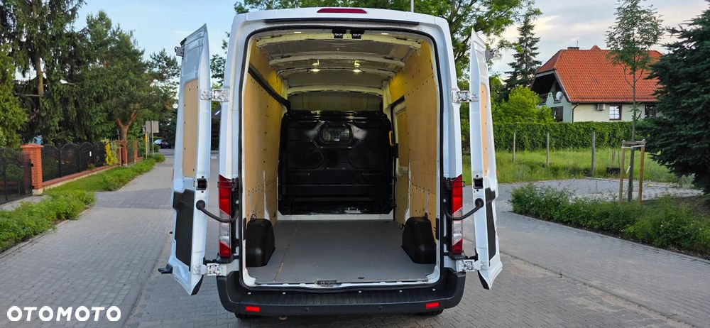 Ford Transit - 24