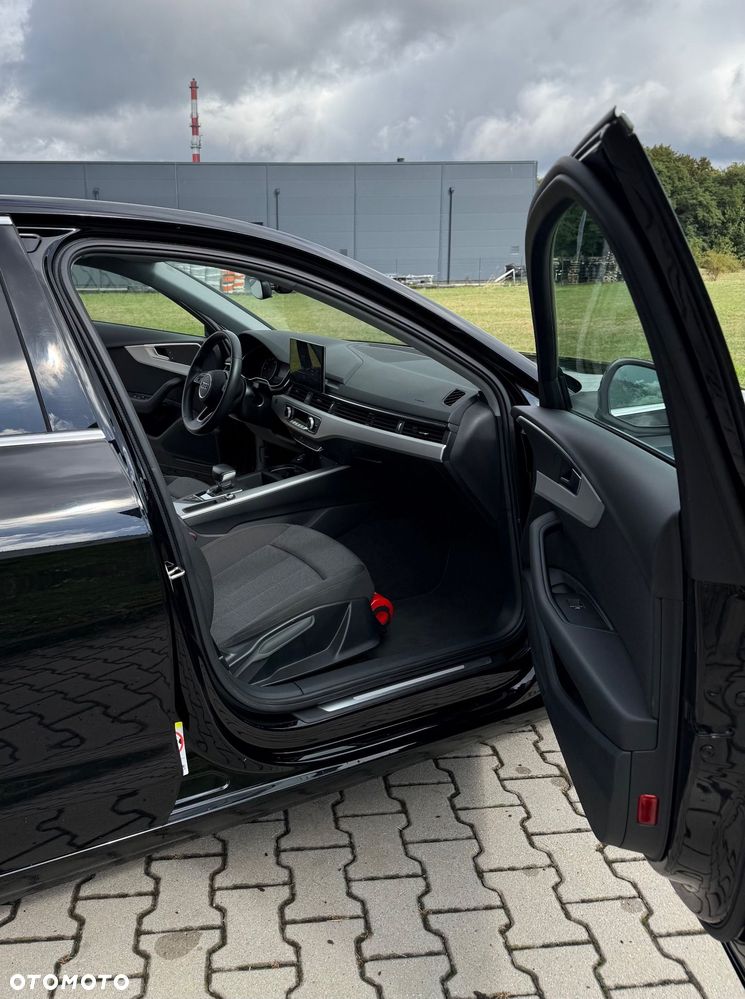 Audi A4 Limousine 35 TFSI mHEV S tronic - 7