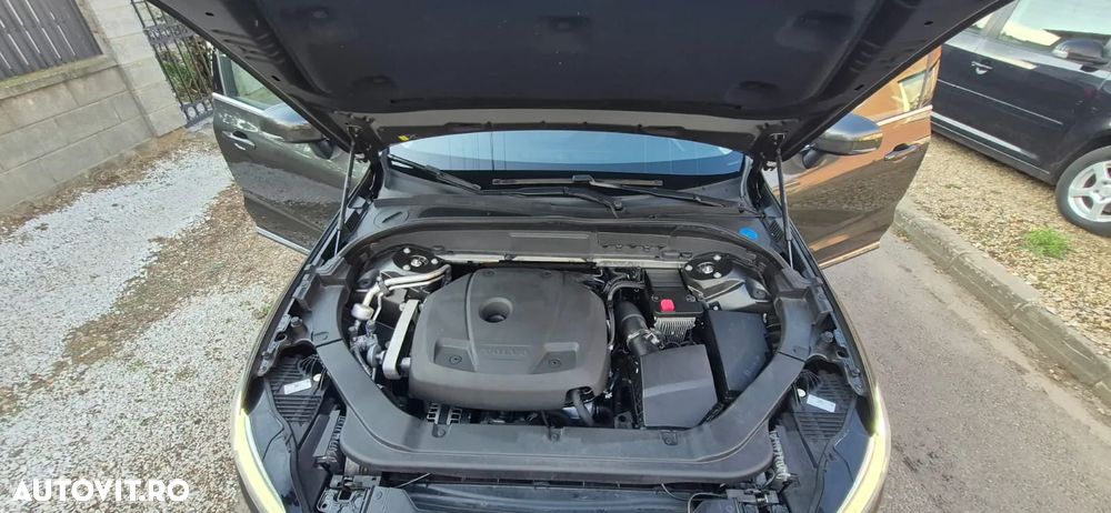 Volvo XC 60 - 24