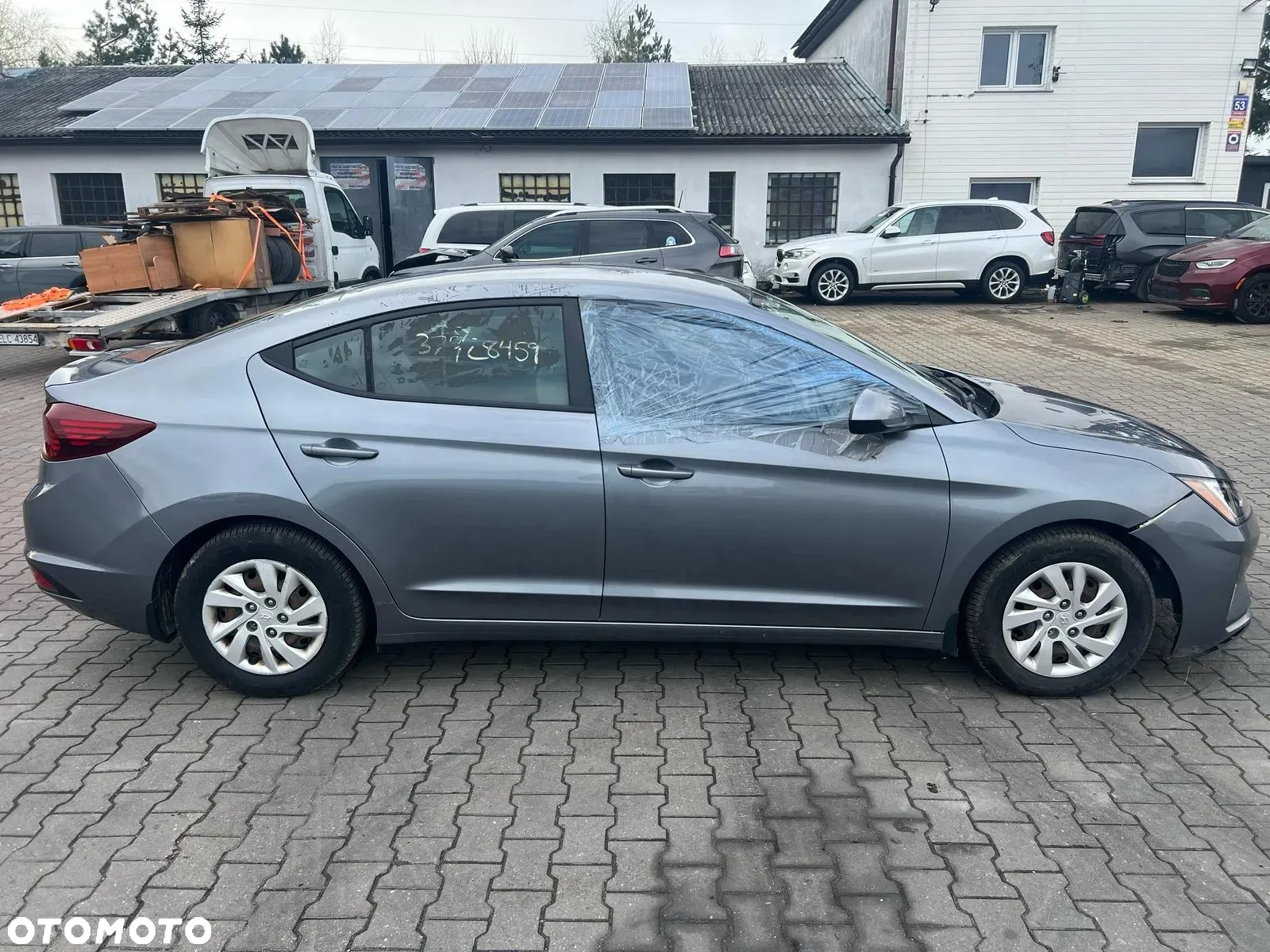 Hyundai Elantra - 6