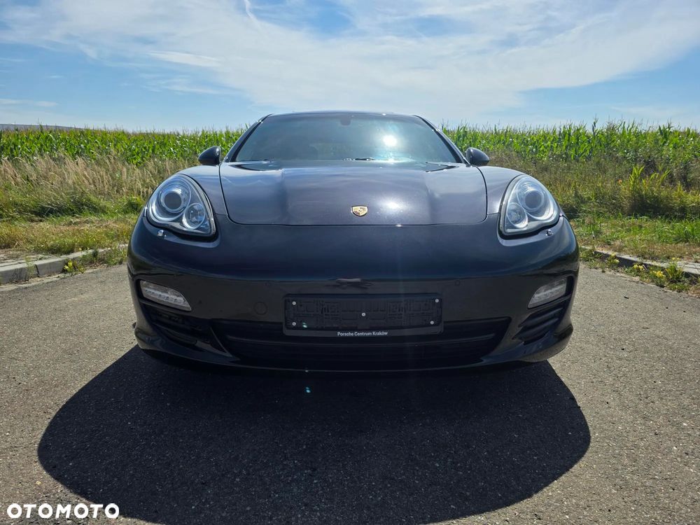 Porsche Panamera 4S PDK - 24