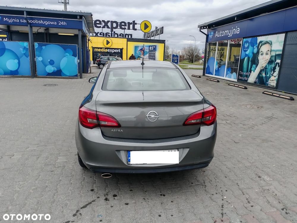 Opel Astra 1.4 T Active EU6 - 4