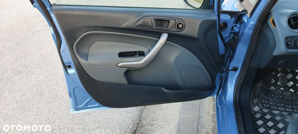 Ford Fiesta 1.25 Ambiente - 13