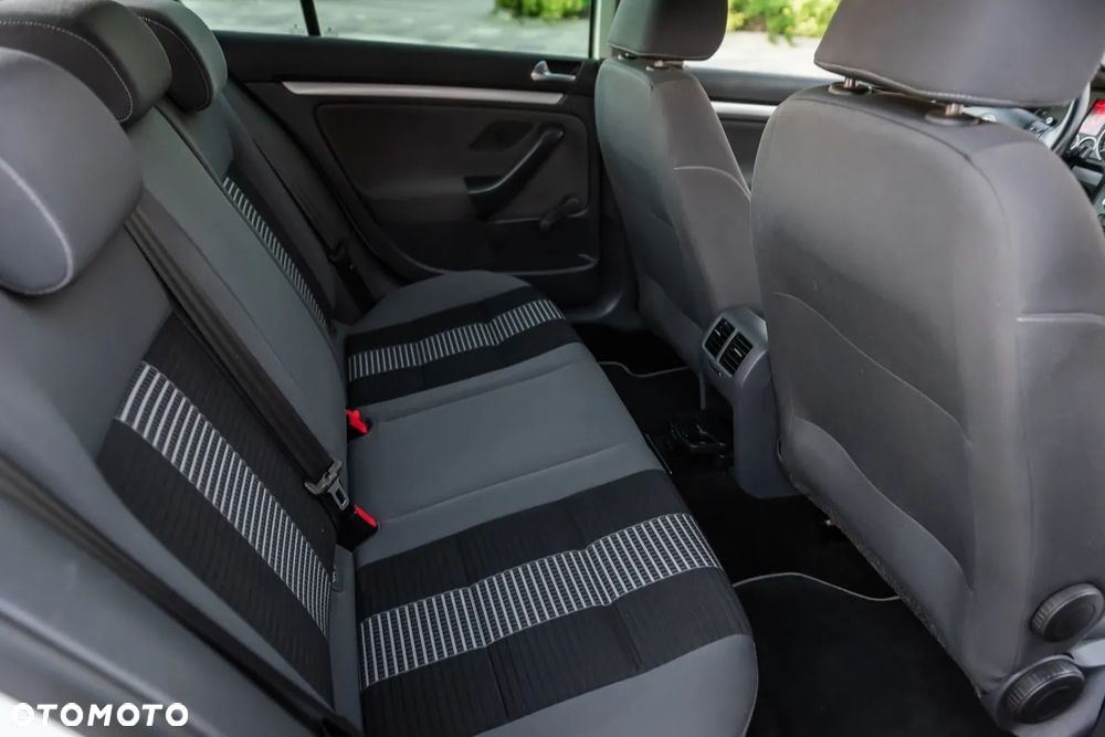 Volkswagen Golf 1.4 TSI United - 23