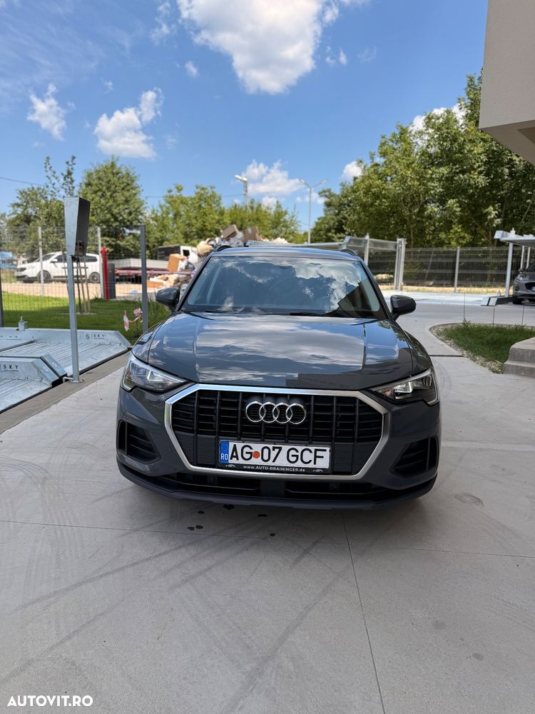 Audi Q3 2.0 TDI S tronic design - 2