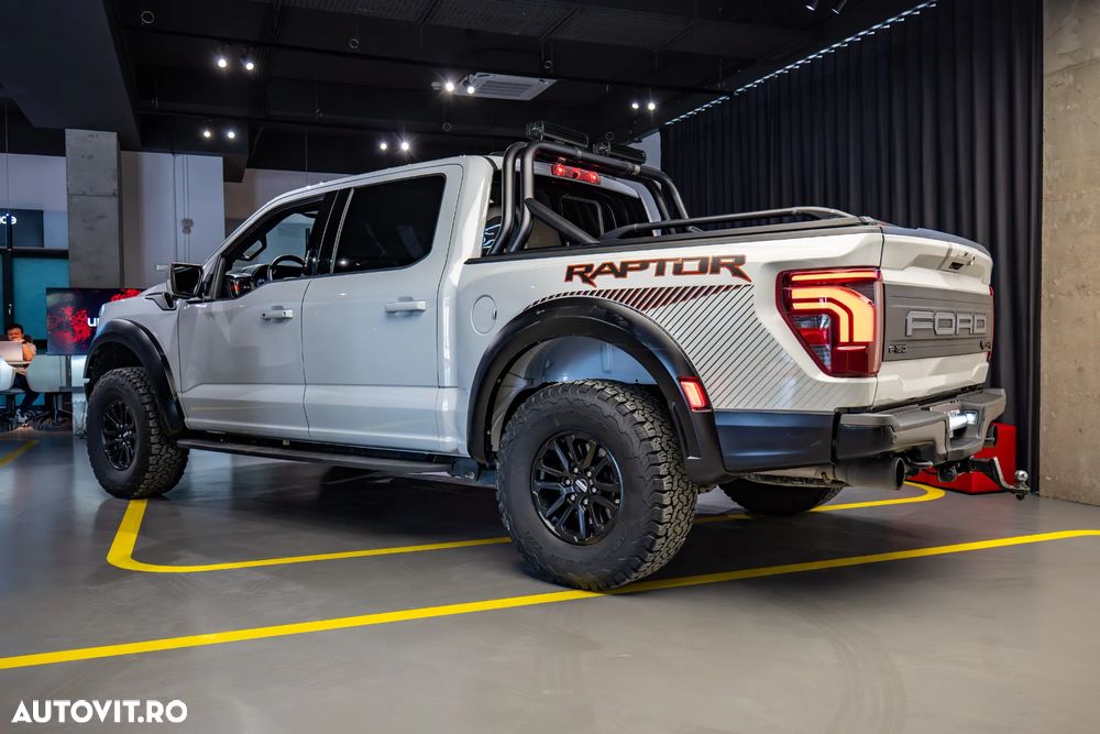 Ford Raptor - 9
